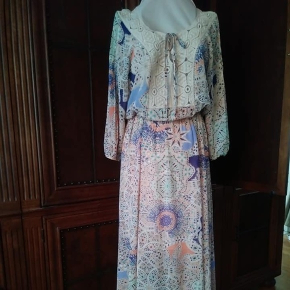 DR2 Maxi Dress Crochet Bohemian XS - Picture 4 of 9